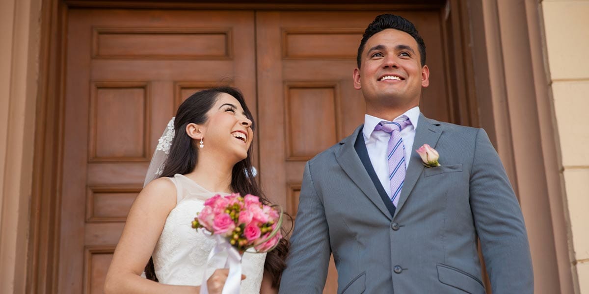How to Set Up a Courthouse Wedding - Boundless